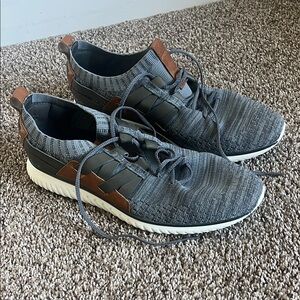 Men’s Cole Haan Athletic Dress Shoe - size 9.5